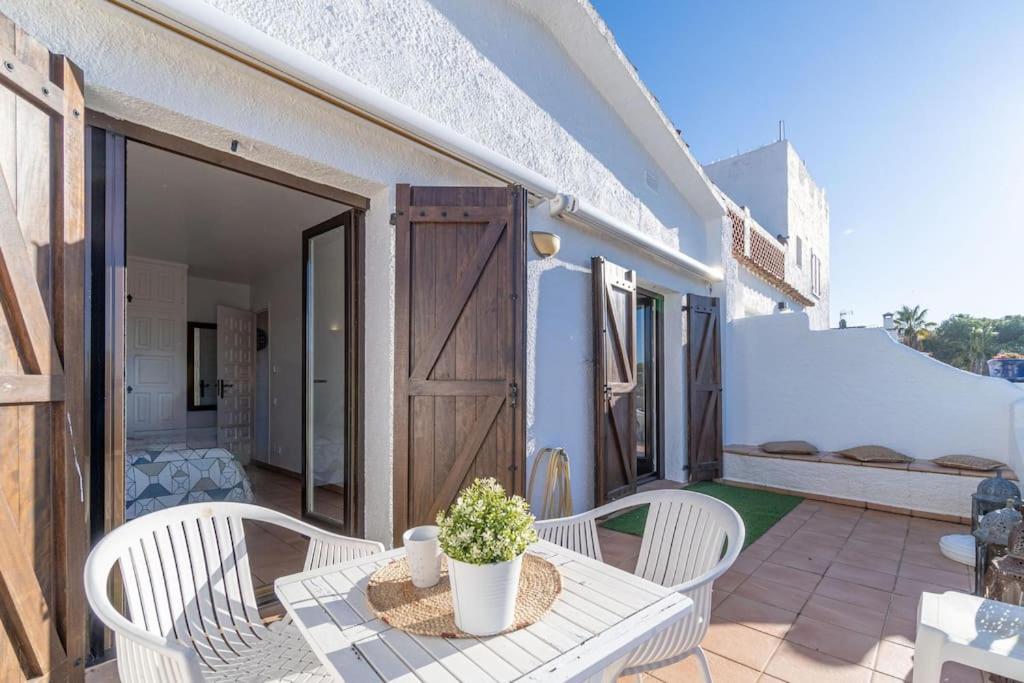 2027 Casa De Pescador Con 3 Habitaciones, Piscina Y Amarre By Homeselectspain Empuriabrava Exterior foto